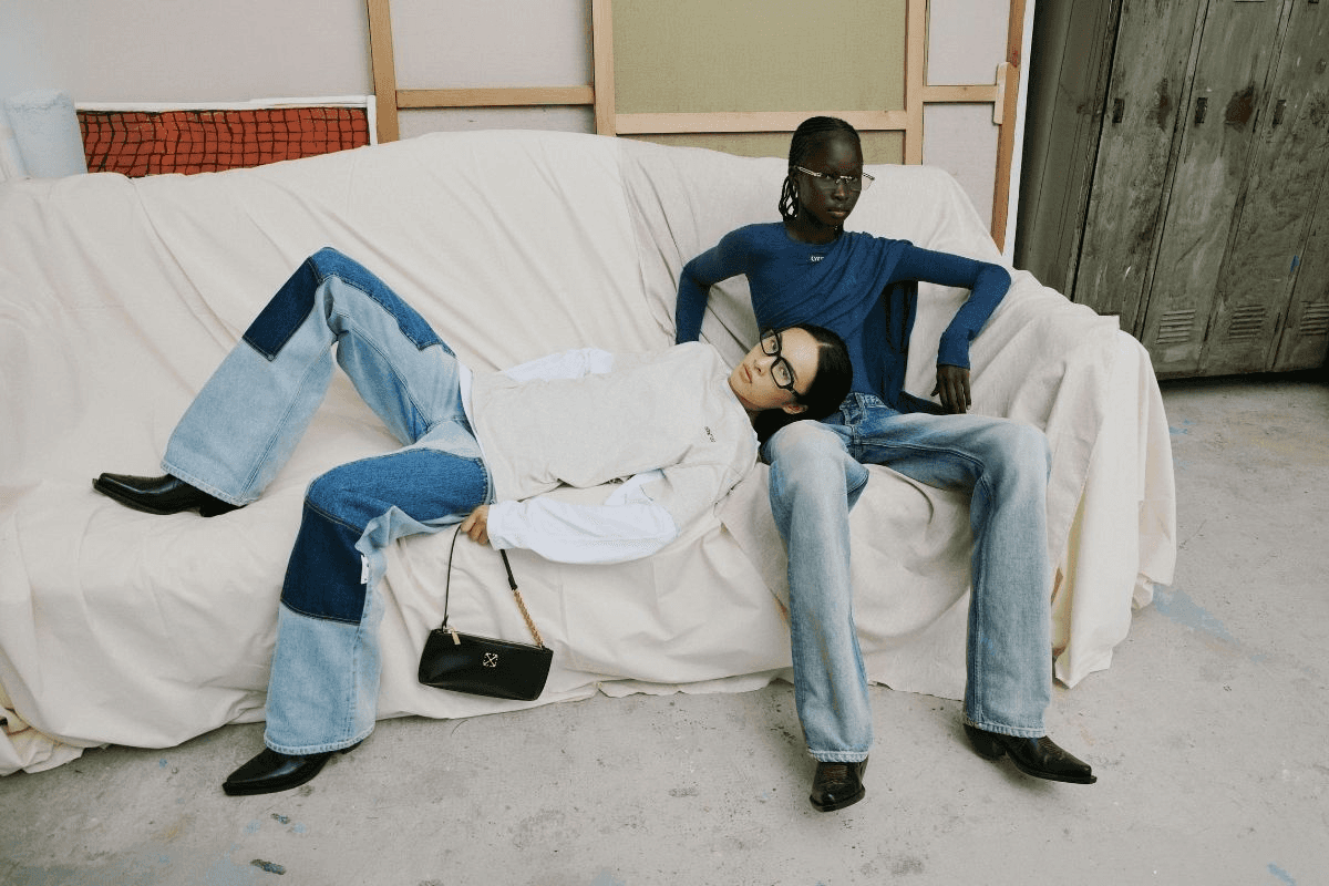 OFF WHITE